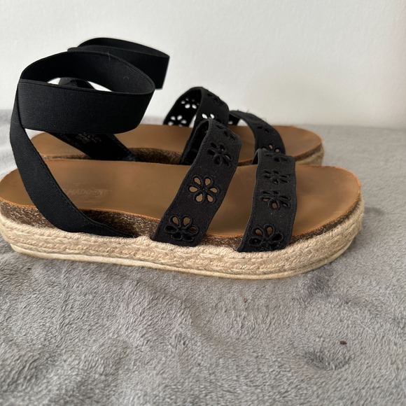 Steve Madden Kimbrly Espadrille Platform Sandal Girls Sz 4‎ Black Beach Vacation - Picture 6 of 10